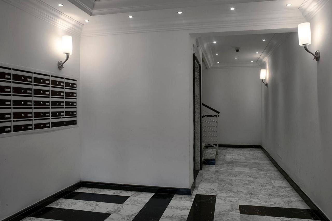 Penthouse 40 In Trastevere With Seasonally Jacuzzi Roma Exterior foto