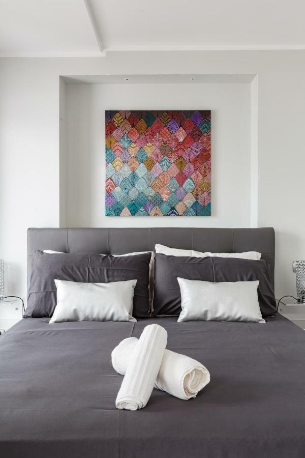 Penthouse 40 In Trastevere With Seasonally Jacuzzi Roma Exterior foto
